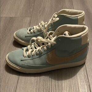 Nike Blazer Mid Men’s Sneakers US Size 9